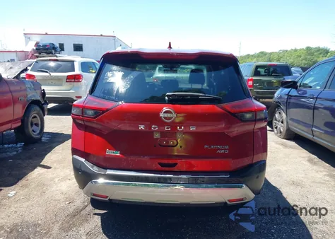 2023 Nissan Rogue Platinum Intelligent Awd z USA, uszkodzony, nr VIN JN8BT3DD7PW305358